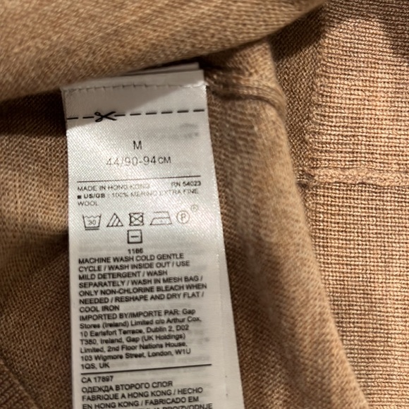 Banana Republic Long Sleeve Sweater V neck sweater 100% Merino wool size M - Picture 7 of 9